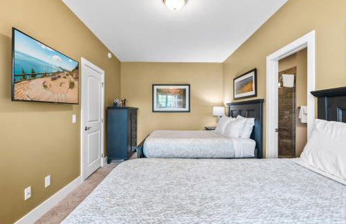 Golf in Luxury - 4BDR Home on Agaming Golf Course - by Torch Lake - Foto 18