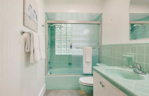 Mountain View and Fire Pit Modern Copperhill Home - Foto 18