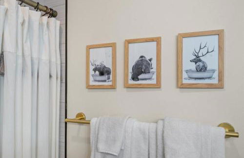 Resort Getaway - Golf, BMX trail, Hot Tub & Arcade! - Foto 54