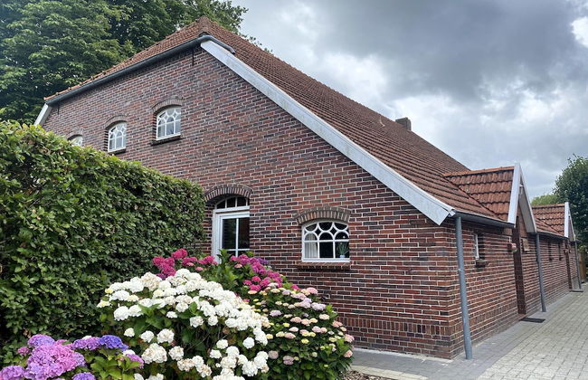 Ferienwohnungen in Strackholt - Photo 1