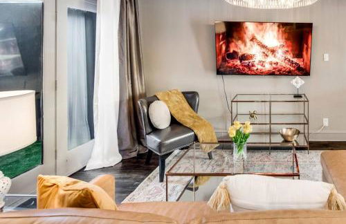 Spacious 2-Bed Dallas Condo Patio Resort Pool - Foto 7