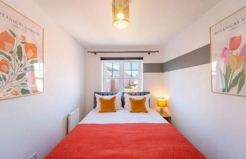 Charming 4 Bedroom House for 8 - Family Friendly - Fast WiFi - Parking - Photo 7