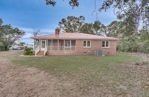 Secluded Mount Pleasant Home - 6 Mi to Beaches! - Photo 23