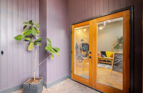 Modern City Loft Downtown Lynchburg VA LYH HUGE - Foto 15