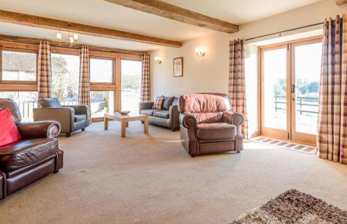 Glebe Barn - Photo 5