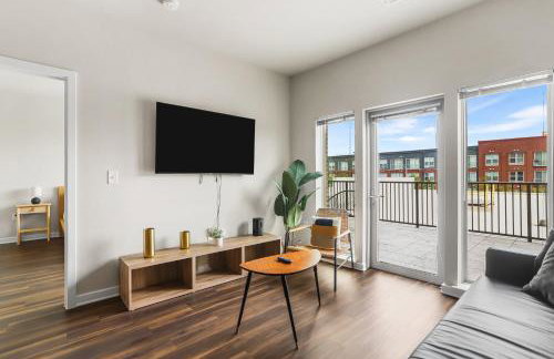 Chic 1BR Alexandria Retreat - Fast Metro Access - Photo 15