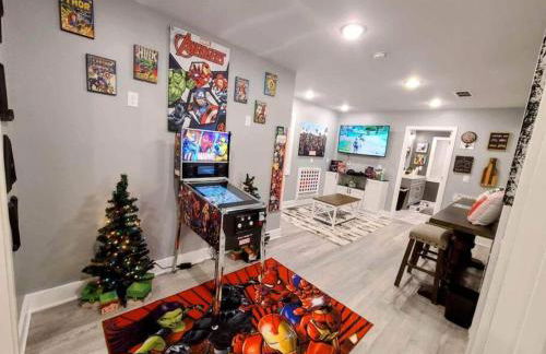 Newly Built Waterfront home w/Amazing Views - Foto 49