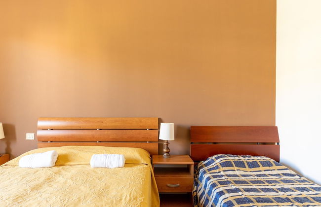 Serene Lakeview Apartment - Foto 6