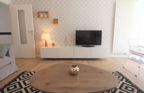 Bénodet : Superbe T2 rénové à 100m de la plage, parking inclus - FR-1-481-90 - Foto 10