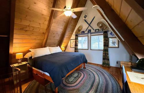 4M Cozy A-Frame in Bethlehem, NH - Fireplace, Firepit & Close to Skiing & Trails, Dogs welcome! - Photo 17