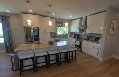 Oceanview Luxury Retreat 12 Guest 6 Beds Pool&Dock - Foto 28