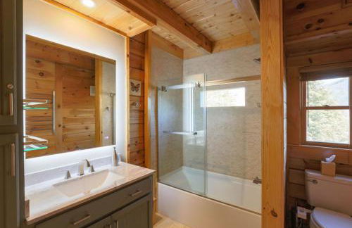 Unique Mountain Cabin Retreat with Hot Tub and View - Foto 18