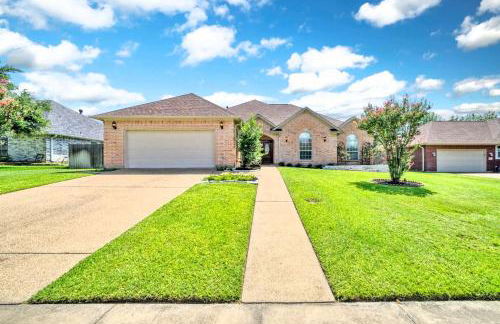 Luxury Home with Gourmet Kitchen - 3 Miles to A&M, Sleeps 14 - Foto 9