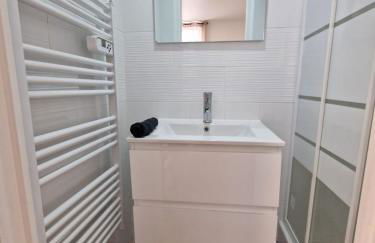 Appartement Hyper Centre Cosy avec Balcon - Foto 11