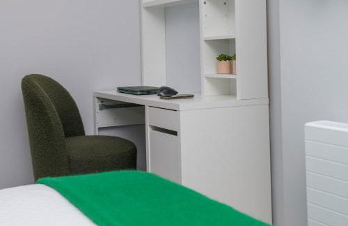 The Whitehouse M6, Junction 10 With Parking - Foto 33