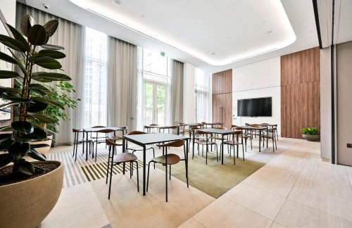 Modern Chic Flat Near Westfield Mall & Tube, Luxury & Comfy - Foto 31