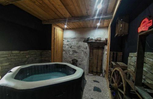 LA GRANGE SAVOYARDE-Spa-Piscine-Proche lac-Charme-Détente- 3 Etoiles - Foto 2