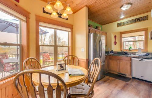 Riverfront Cabin, 4 Mi to Granby Ranch - Foto 8