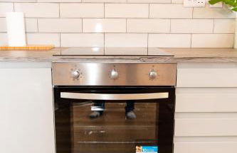 Dartford Luxurious House with Parking - Netflix - Wi-Fi - Photo 28