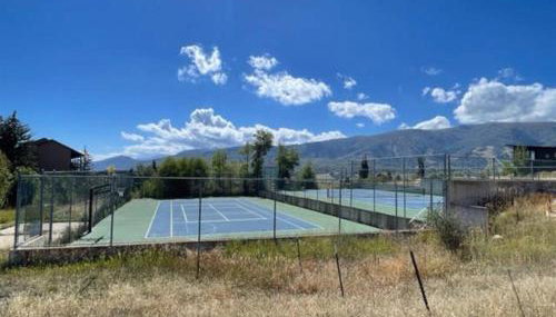 Welcoming Wolf Getaway WL1405 Ski Escape Hot Tub - Foto 4