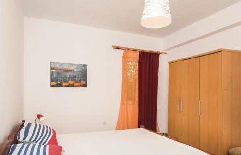 Four-Bedroom Holiday Home In Cista Velika - Photo 20