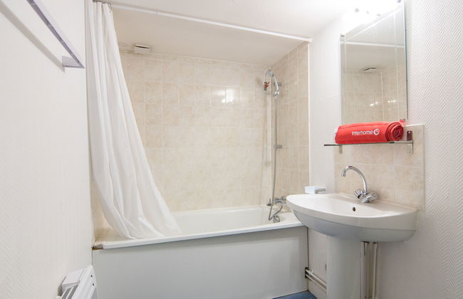 1 bedroom Apartment in La Richardais with garden - Photo 14