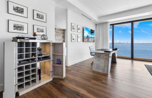 Best Bayfront View New construction w pool - Foto 39