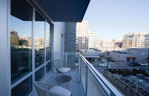 Prime Metro Proximity - Condo at Clarendon - Foto 33