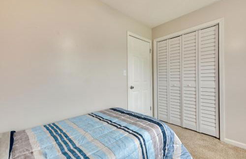 Family Home with Yard - 25 Mi to Downtown Atlanta! - Foto 28