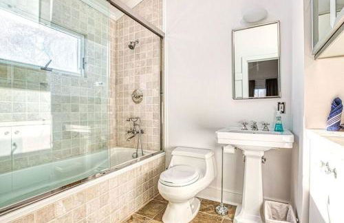 Share a bathroom for a fee - Foto 1