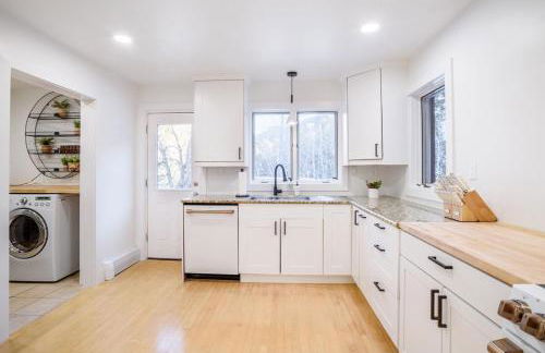 Boulder Luxury Getaway 7 acres River & Pond - Photo 29