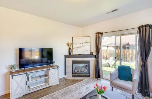 Charming Bend Home with Porch and Yard Great Location - Foto 5