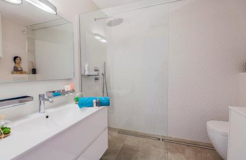 LE FRANCIA II AP4197 By RIVIERA HOLIDAY HOMES - Photo 16