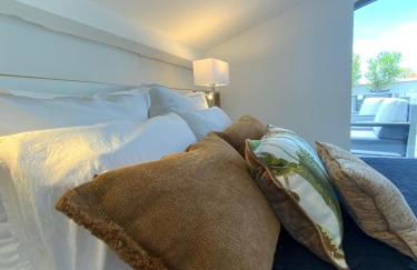 Le Rooftop Tropézien - Photo 19