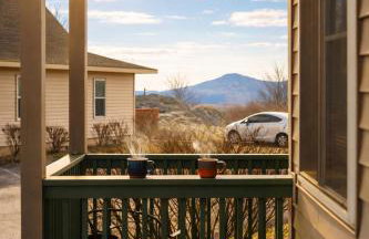 Resort- Indoor Pool, Hottub, Sauna, Gameroom - Cozy Studio-Near Slopes and Oz - Foto 2