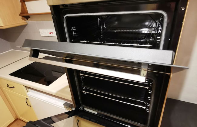 House - Sleeps up to 14 & Parking Available - Foto 7