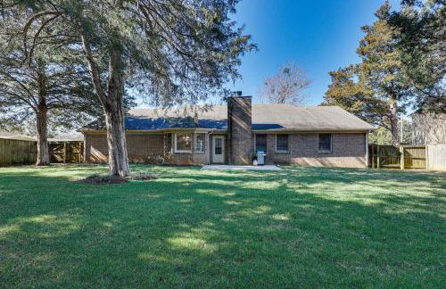 Lovely Decatur Home with Yard about 6 Mi to Town! - Foto 3