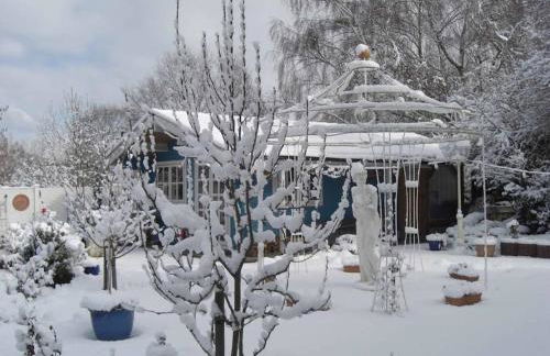 Schöne Ferienwohnung im HAUS SONNENGARTEN mit WLAN und Parkplatz in Achim bei Bremen - Foto 17