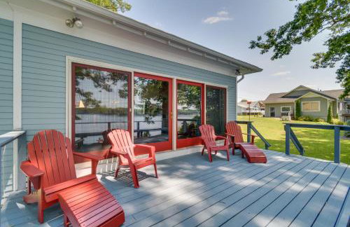Waterfront Getaway on Sodus Bay Prime Location! - Foto 30