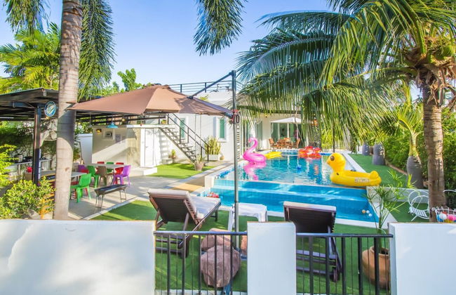 Happy-Home Pool Villa - Photo 16