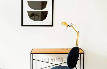 Spacious Multi-Level 3 Bedroom 2 Bathroom Family Apartment Near Hoxton Sleeps 6 - Foto 13