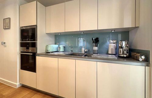 Westminster Luxury Two Bed Two Bath with Air-Con - Foto 11