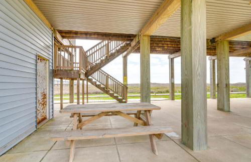 BBQs and Decks Oceanfront Surfside Beach Home - Photo 32