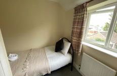 Comfy, king bed families & Contractors welcome - Foto 20