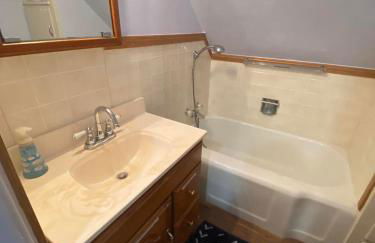 Diamond Apartment with GYM - 2 miles to Fort Sill & just blocks to downtown! - Foto 13