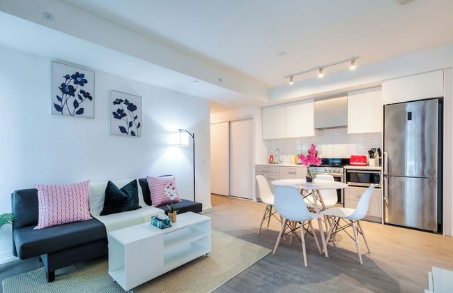 Panorama Suites Downtown Toronto - Photo 13