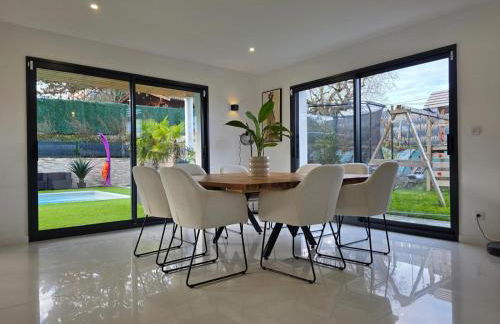 Villa RÉEL - 13 Personnes - Proche Genève - Annecy & Stations de ski - Foto 19