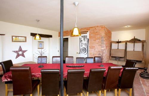 Dunnimere Farm stay with Hot Tub - up to 20 - Foto 16