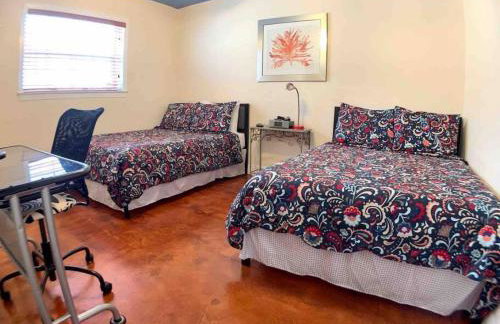 HOME AWAY FROM HOME Near Airport and Malls and Highways - Photo 14