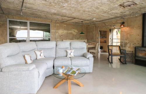 The Transmitter Bunker - Photo 6